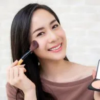 [POLLING] Seberapa Pentingkah Peran Makeup Buat Menunjang Hidupmu? Pahami dirimu Lewat Tulisan Ini!