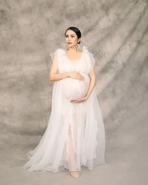 10 Flawless Maternity Photo ala Momo Geisha. Ugh, Sukses Bikin Pangling Karena Makin Glowing! 12