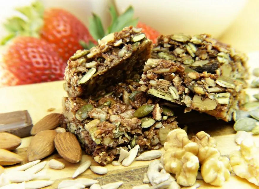 6 Resep Snack Sehat yang Bisa Dibikin Sendiri di Rumah. Cocok Buat yang Suka Ngemil tapi Takut Gemuk 9