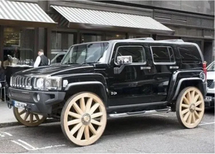 11 Jenis Velg Mobil Super Aneh. Nggak Paham Lagi Pemiliknya Mau Modifikasi Gaya Apa :( 13