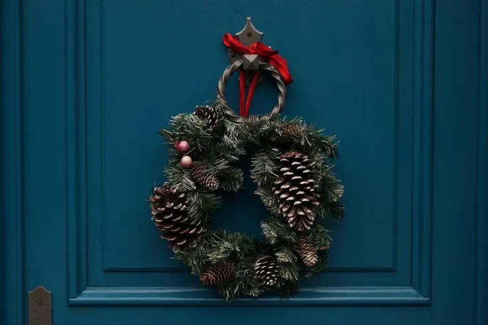 8 Macam Dekorasi Natal yang Sering Digunakan untuk Pajangan. Jangan Bingung Nyebut Namanya 12