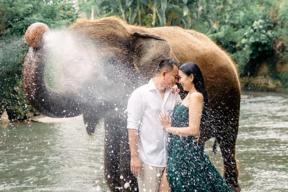 10 Potret Pre-wedding Vicky Prasetyo-Kalina Ocktaranny. Mesra di Hutan sampai Jadi Gladiator Cinta 15