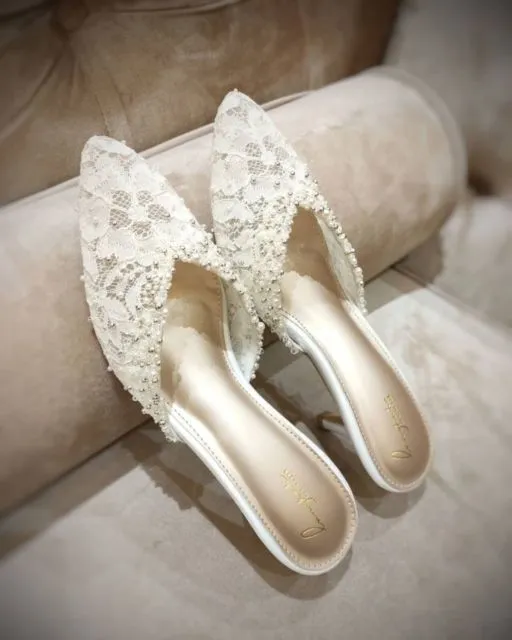 10 Detail Pernikahan Karina Nadila-Rangga Prihartanto. Kental Adat Jawa dan Tetap Super Elegan! 17