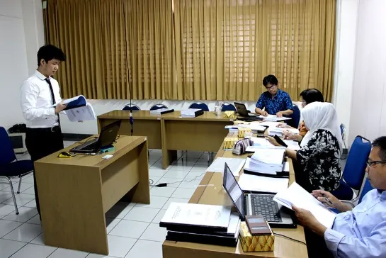 4 Tipikal Dosen Kalau Lagi Nguji Sidang Skripsi Mahasiswa. Pernah Ketemu yang Mana nih? 8