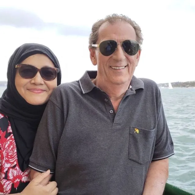 6 Artis ini Menikah Kembali di Usia 50 Tahun Lebih. Jodoh Memang Rahasia Tuhan 12