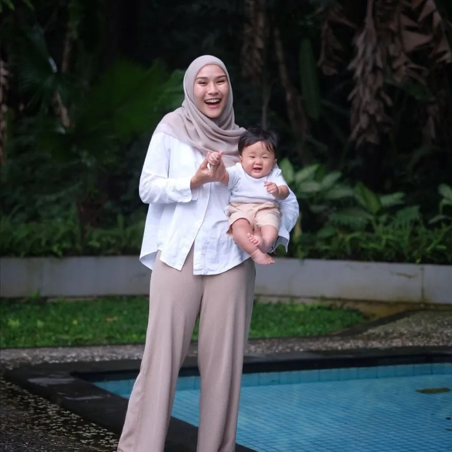 Jauhi Hiruk Pikuk Ibu Kota, 9 Artis ini Pilih Tinggal di Yogyakarta. Tenang dan Nyaman~ 10