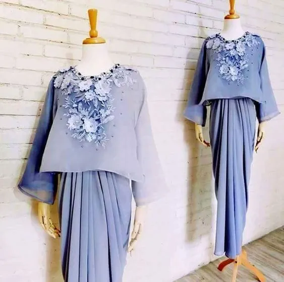 9 Potret Kebaya Ombre yang Tetap Elegan Saat Dipakai. Kekinian, tapi Santun! 11