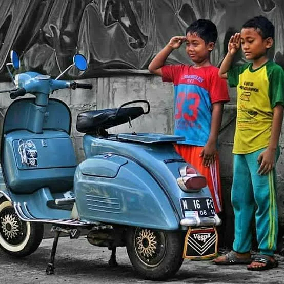 Karisma Vespa Jadul, Motor Legendaris yang Nggak Ada Matinya. Kecuali Pas Mogok di Jalan~ 6