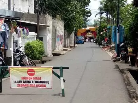 5 Kelakuan Tetangga Paling Nyebelin yang Sering Terjadi di Akhir Pekan. Cobaan Hidup ini~ 10