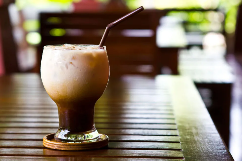 11 Bahan Campuran yang Bikin Racikan Kopi Hitam Lebih Nikmat. Rasanya Jadi Nggak Pahit Amat 14