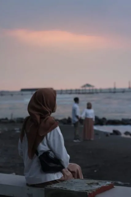 Momen Kocak Nggak Sengaja Kembaran Pakaian sama Orang Lain. Absurd Banget! 21