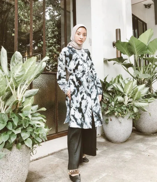 5 Pesona Ratisha Anadya, Hijabers Kekinian dengan Penampilan Super Santun! 8