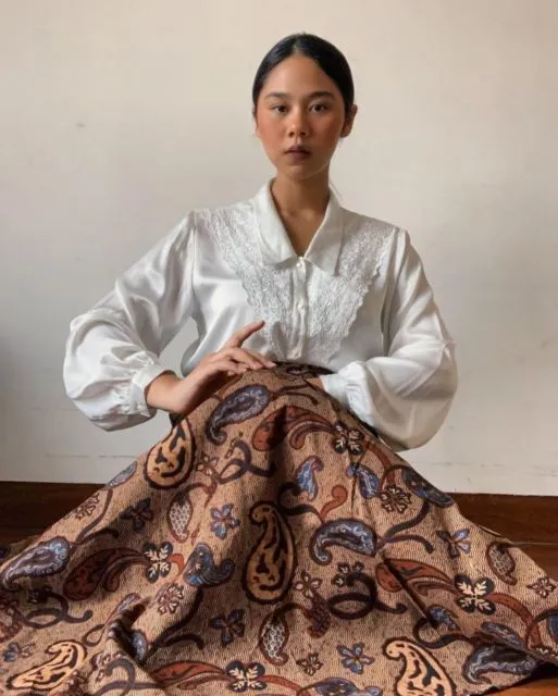 Pesona Nadine Amizah yang Nggak Pernah Ngebosenin; Gayanya Simpel, tapi Manis! 11