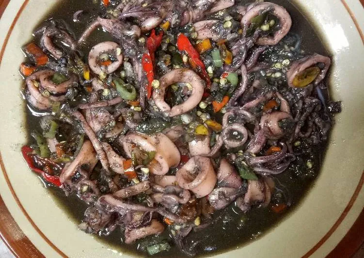 Tinta Cumi Nggak Cuma Bikin Sedap Masakan, Tapi Juga Punya 6 Khasiat ini. Sayang Kalau Dibuang! 10