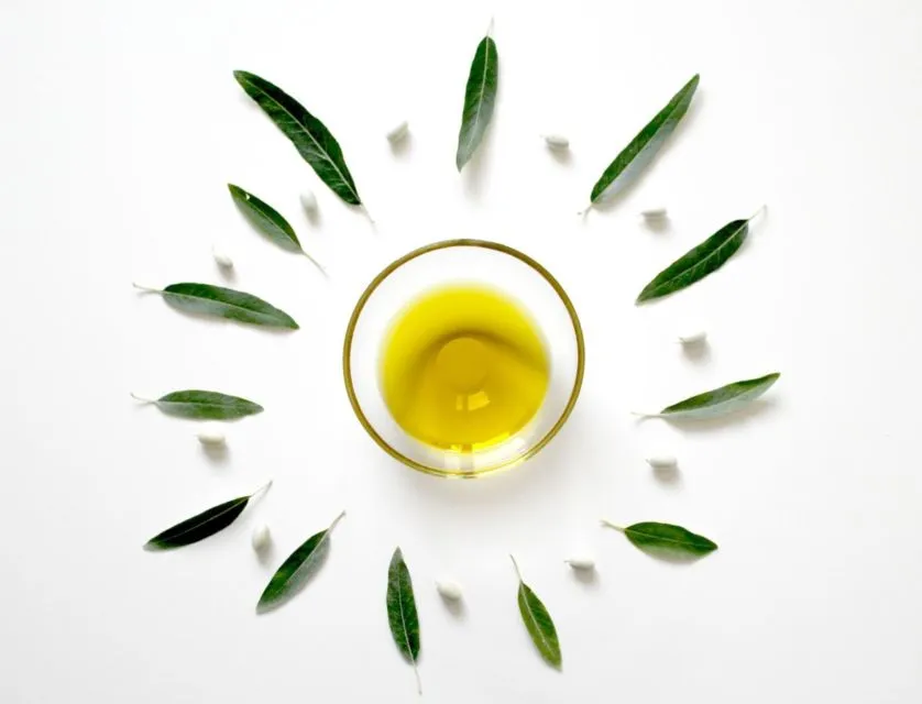 5 Manfaat Masker Spirulina Selain Usir Jerawat. Klorofilnya Bikin Kulit Kencang dan Awet Muda 8 cara menghilangkan uban secara alami
