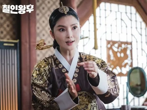 6 Fakta Pemain Drakor 'Mr. Queen' yang Tengah Digandrungi. Ratingnya Masih Tinggi! 12