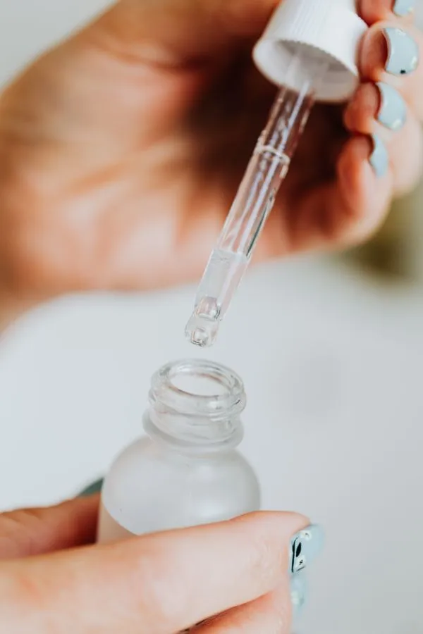 6 Pemakaian Serum yang Benar ini Sering Diabaikan. Jadi Percuma, kan? 14