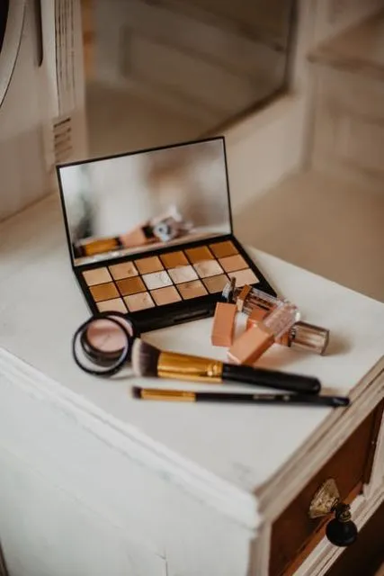 3 Ciri Utama Kalau Makeup-mu Mendekati Sempurna. Nggak Harus Punya Skill Dulu! 5