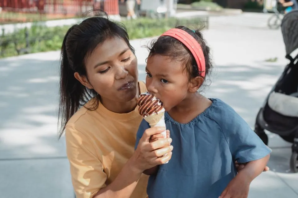 8 Teladan dari Sosok Ibu yang Akan Dicontoh dan Dikenang Anak Selamanya. Sweet! 16