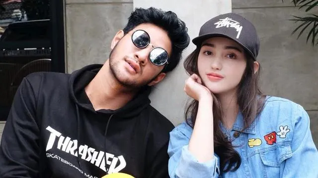 Tak Kuat Jalani LDR, 9 Artis ini Pilih Berpisah. Ada yang Sampai Akhiri Pernikahan 16