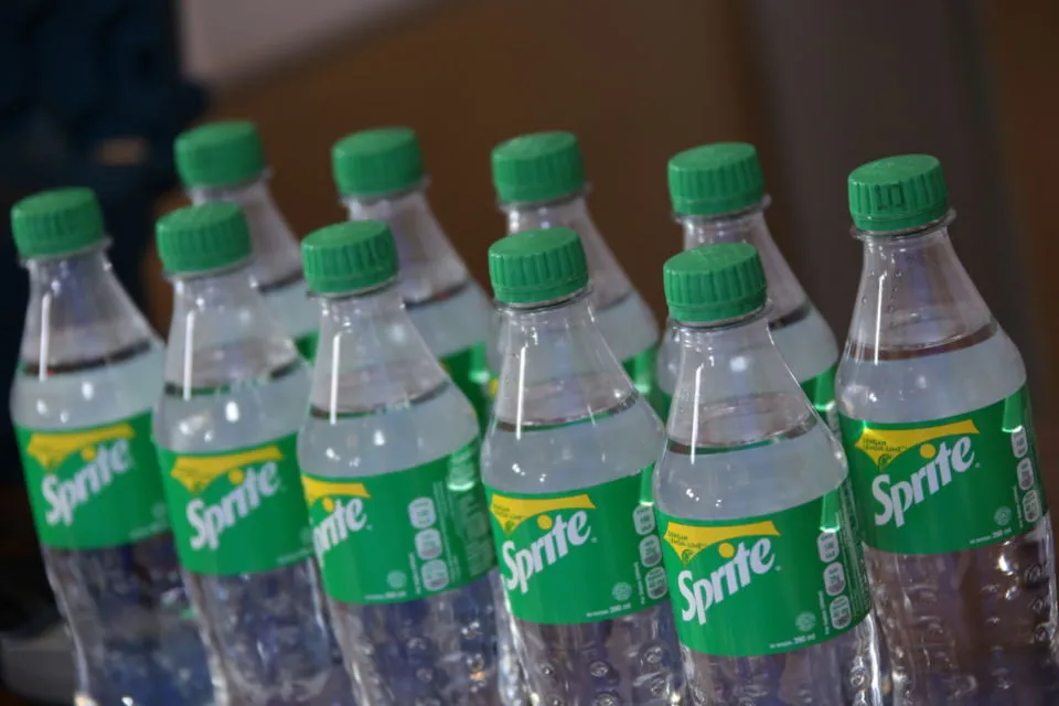 SPRITE Ubah Tampilan dengan Menggunakan Botol PET Jernih yang Lebih Mudah Didaur Ulang 4