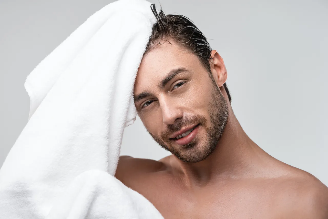 Tips Perawatan Rambut Pria yang Baik dan Benar, Biar Terhindar dari Rambut Rusak dan Botak 8