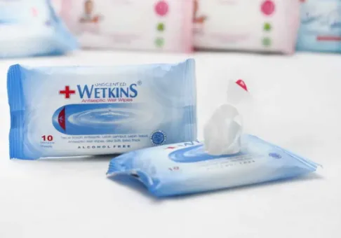 Bukan Cuma Hand Sanitizer, 5 Barang Ini Wajib Ada di Tas Ibu Selama Masa Pandemi! 7