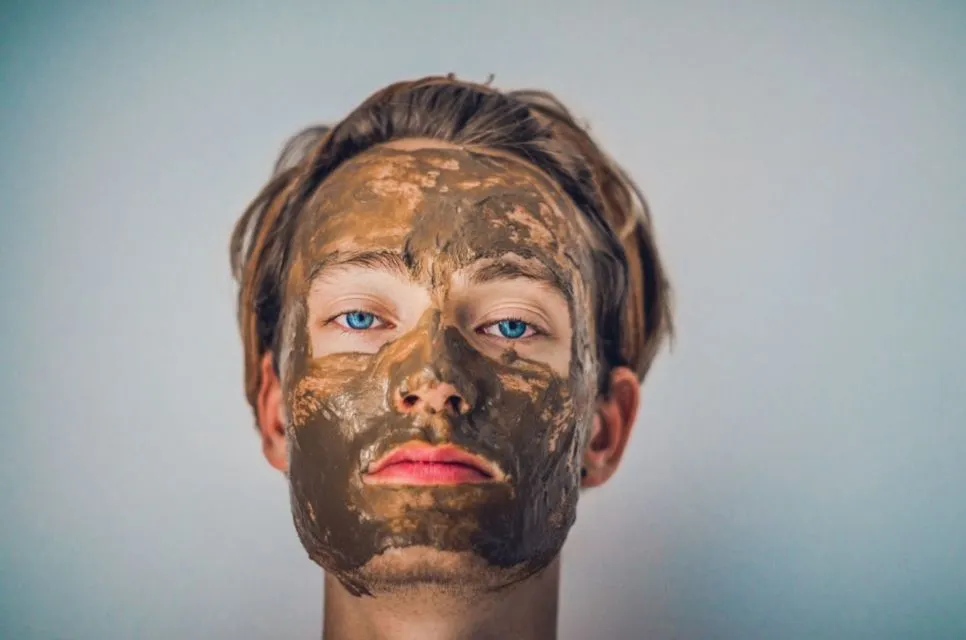 8 Racikan Masker Kopi yang Nggak Hanya Bikin Glowing, Bau Badan hingga Rambut Kusam Bisa Hilang! 11