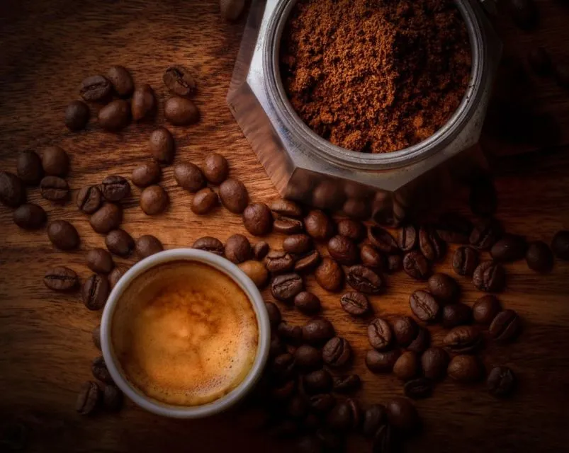 8 Racikan Masker Kopi yang Nggak Hanya Bikin Glowing, Bau Badan hingga Rambut Kusam Bisa Hilang! 10