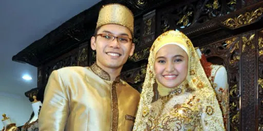 Pernikahan Terlihat Harmonis, 10 Seleb ini Ajukan Gugatan Cerai Tiba-Tiba. Terbaru Rachel-Niko 16
