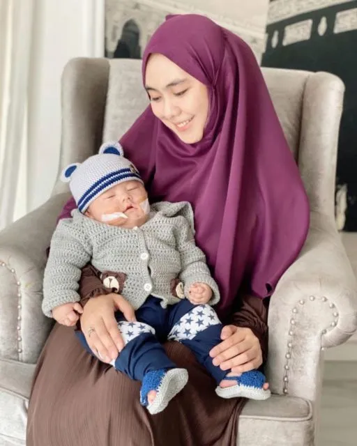 Hasil Pemeriksaan Akhirnya Keluar, Anak Bungsu Oki Setiana Dewi Ternyata Alami Prader-Willi Syndrome 2