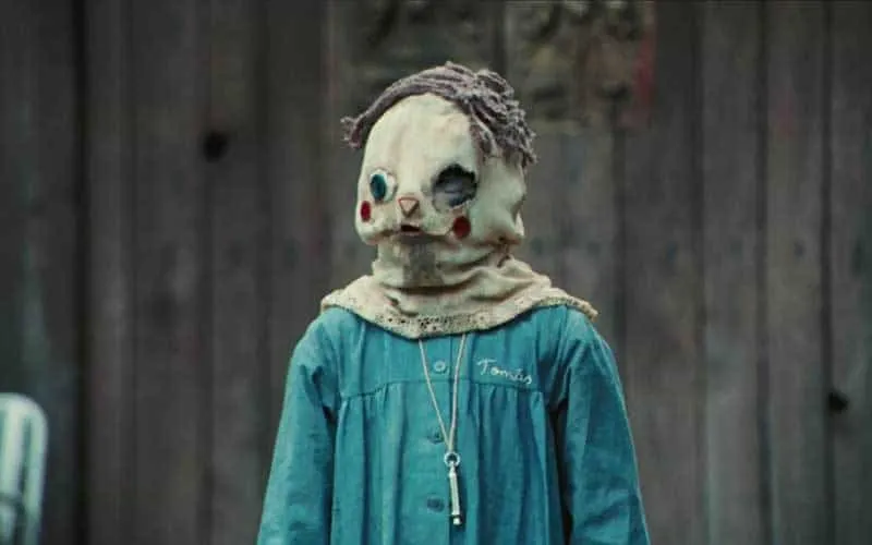 11 Sosok Anak Kecil Paling Mengerikan dalam Film. Jauh dari Kata Lucu dan Menggemaskan! 16