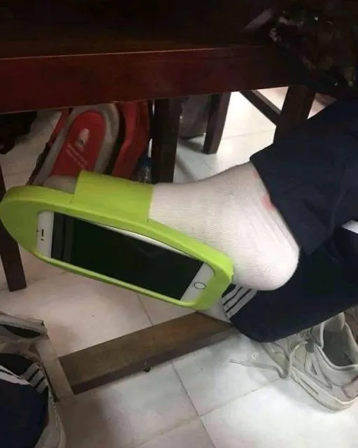 11 Momen Kocak Saat Ujian Sekolah ini Pasti Bikin Kamu Rindu Suasana Kelas. Online Terooos~ 16