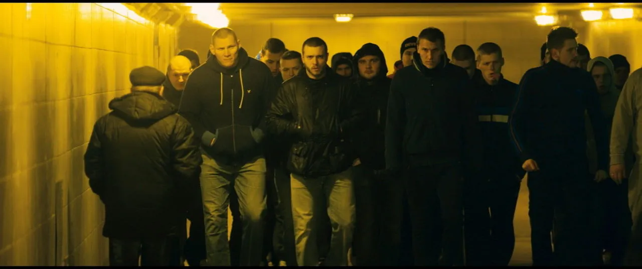11 Film Tentang Suporter Fanatik dalam Sepak Bola. Anak Bola Wajib Nonton! 14
