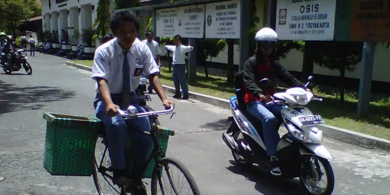 Kenangan Sekolah Sambil Jualan; Perjuangan Anak Sekolahan Zaman Dulu 6