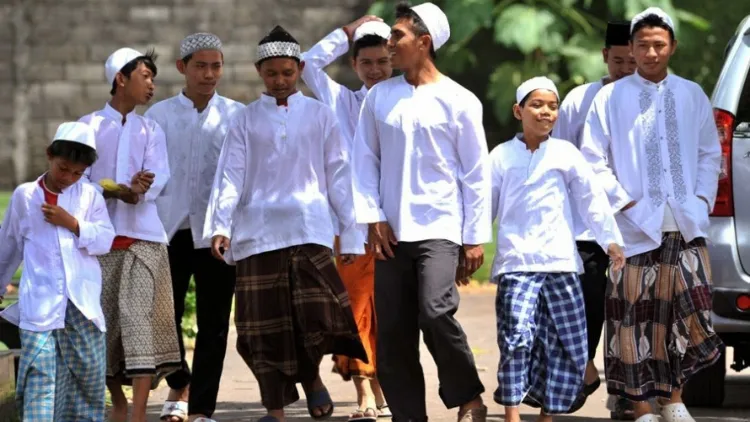 Lika-Liku Anak Pesantren yang Mungkin Nggak Banyak Orang Tahu. Ternyata Begini~ 8