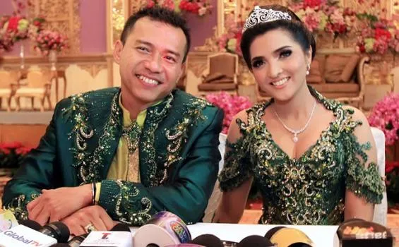 10 Artis yang Gunakan Jasa WO Rina Gunawan Saat Menikah. Konsepnya yang Elegan Pantas Jadi Incaran 12