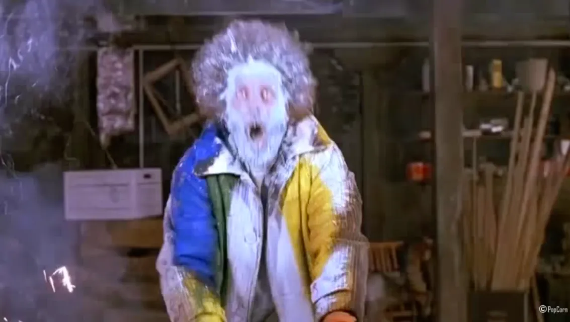 Menakar 5 Adegan yang Seharusnya Bikin Dua Penjahat dalam Film Home Alone Alami Cedera Serius 10