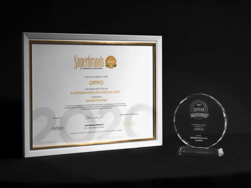 OPPO Raih Penghargaan Top Brand 2021 untuk Kategori Smartphone 4