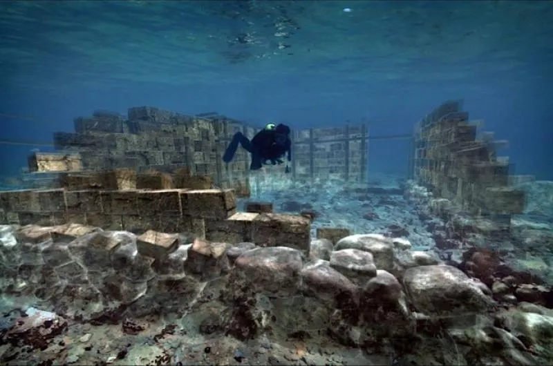 Suka Snorkeling dan Wisata Laut? Berikut Ini Deretan 10 Kota Bawah Laut di Dunia. Bikin Takjub! 17