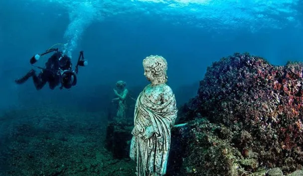 Suka Snorkeling dan Wisata Laut? Berikut Ini Deretan 10 Kota Bawah Laut di Dunia. Bikin Takjub! 18