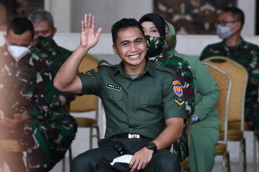 Tangis Haru Aprilia Manganang Setelah Resmi Menjadi Pria dan Berganti Nama. Akhirnya, ya~ 3