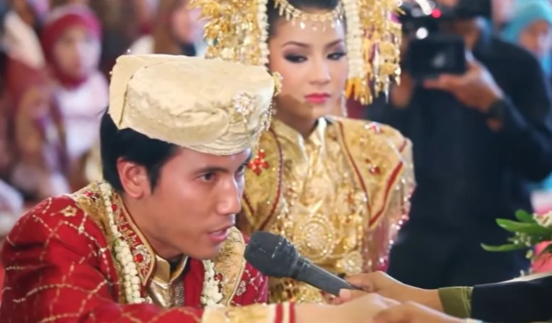 10 Artis yang Gunakan Jasa WO Rina Gunawan Saat Menikah. Konsepnya yang Elegan Pantas Jadi Incaran 8