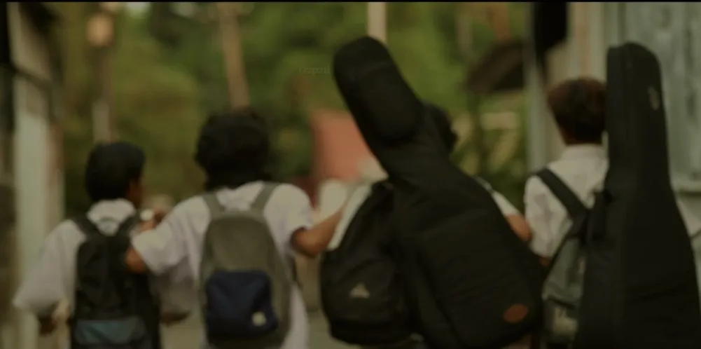 Review Film