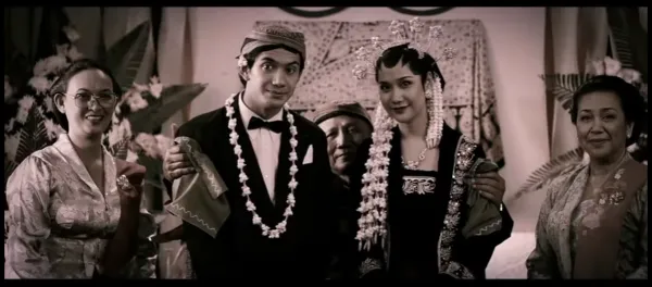 Review Film Habibie & Ainun (2012); Film Biopik Romantis yang Dibuat dengan Pas, Nggak Kemanisan! 2