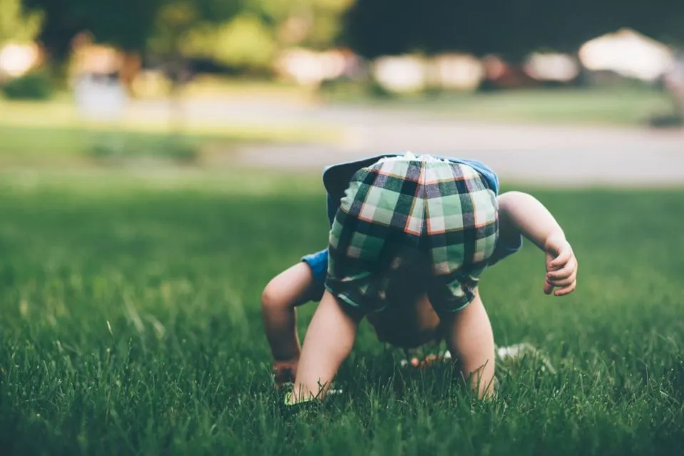 Terlihat Aneh, 5 Perilaku Balita Ini Sebenarnya Normal. Jangan Kesal Dulu, Moms! 12