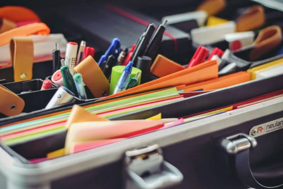 6 Perabot Kantor Multifungsi yang Bisa Dipakai di Rumah, WFH Tambah Produktif Jika Barang ini Ada! 9