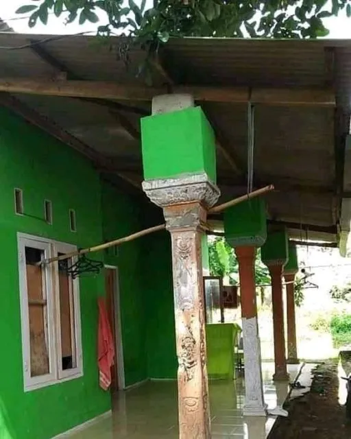 11 Potret Nyeleneh Hasil Renovasi Rumah. Begini nih Kalau Tukangnya Nggak Pro Player! 17