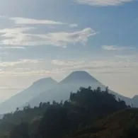 Keindahan Gunung Prau Incaran Para Pendaki di Masa Pandemi