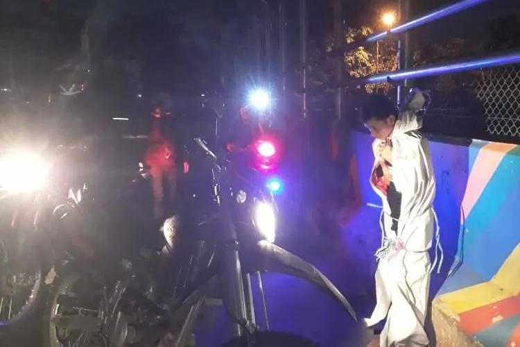 6 Hal Unik yang Mungkin Cuma Terjadi di Depok. Dari Lagu di Lampu Merah hingga Hoaks Babi Ngepet 9